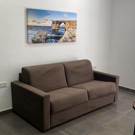 شقة Modern Haven In Ta'Xbiex Ta Xbiex المظهر الخارجي الصورة