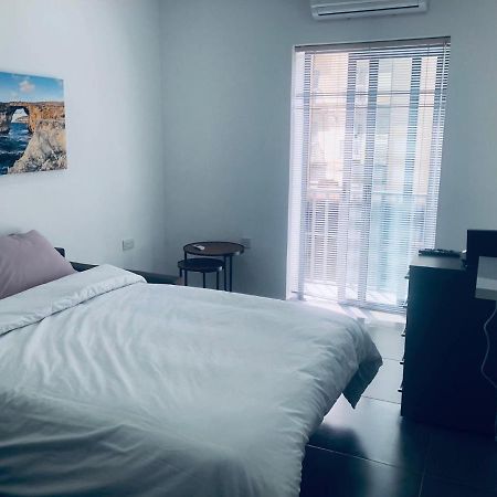 شقة Modern Haven In Ta'Xbiex Ta Xbiex المظهر الخارجي الصورة