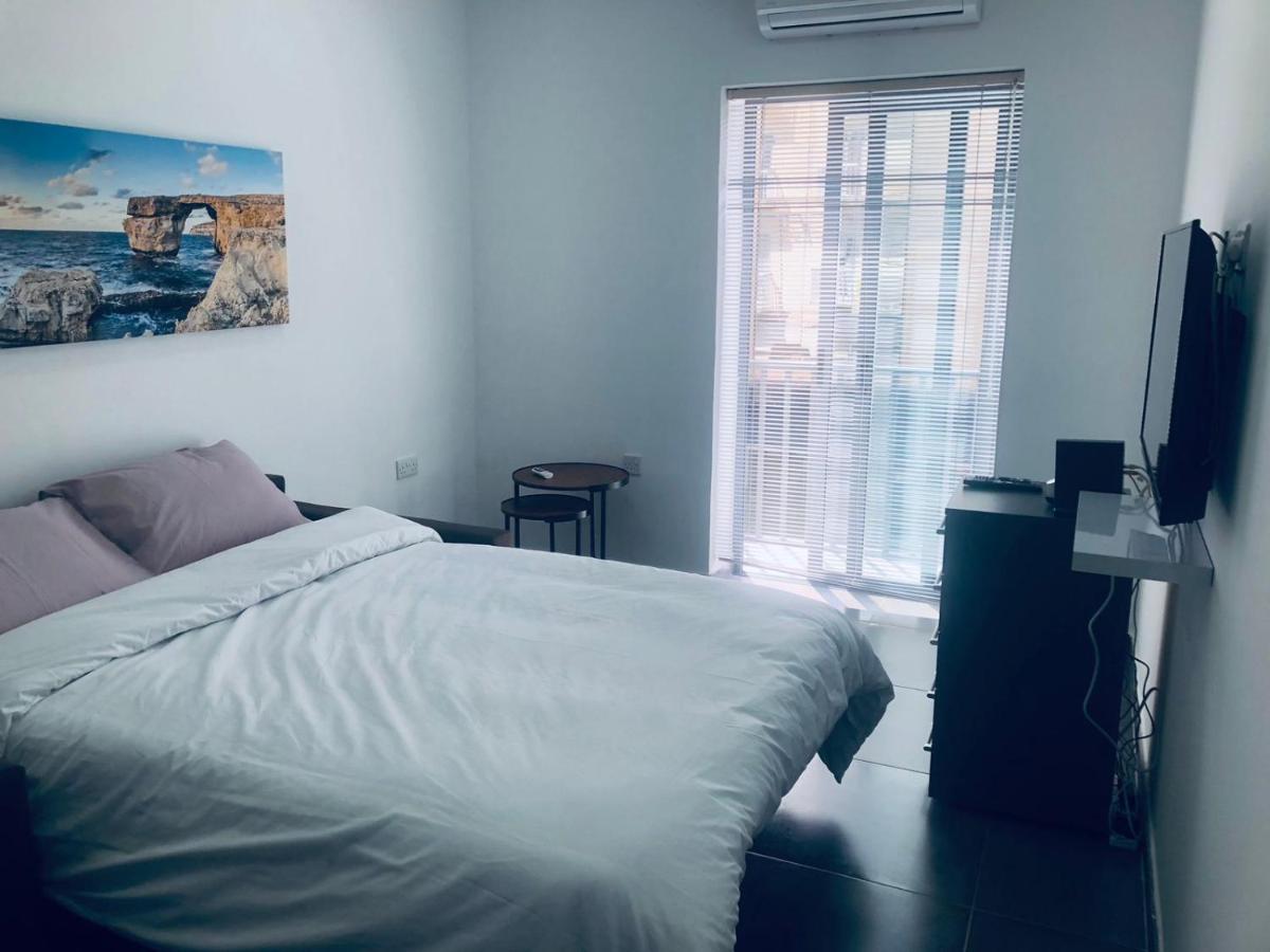 شقة Modern Haven In Ta'Xbiex Ta Xbiex المظهر الخارجي الصورة