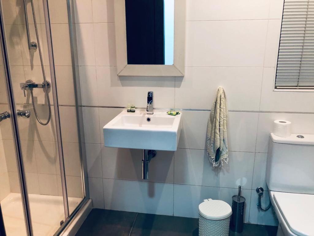 شقة Modern Haven In Ta'Xbiex Ta Xbiex المظهر الخارجي الصورة