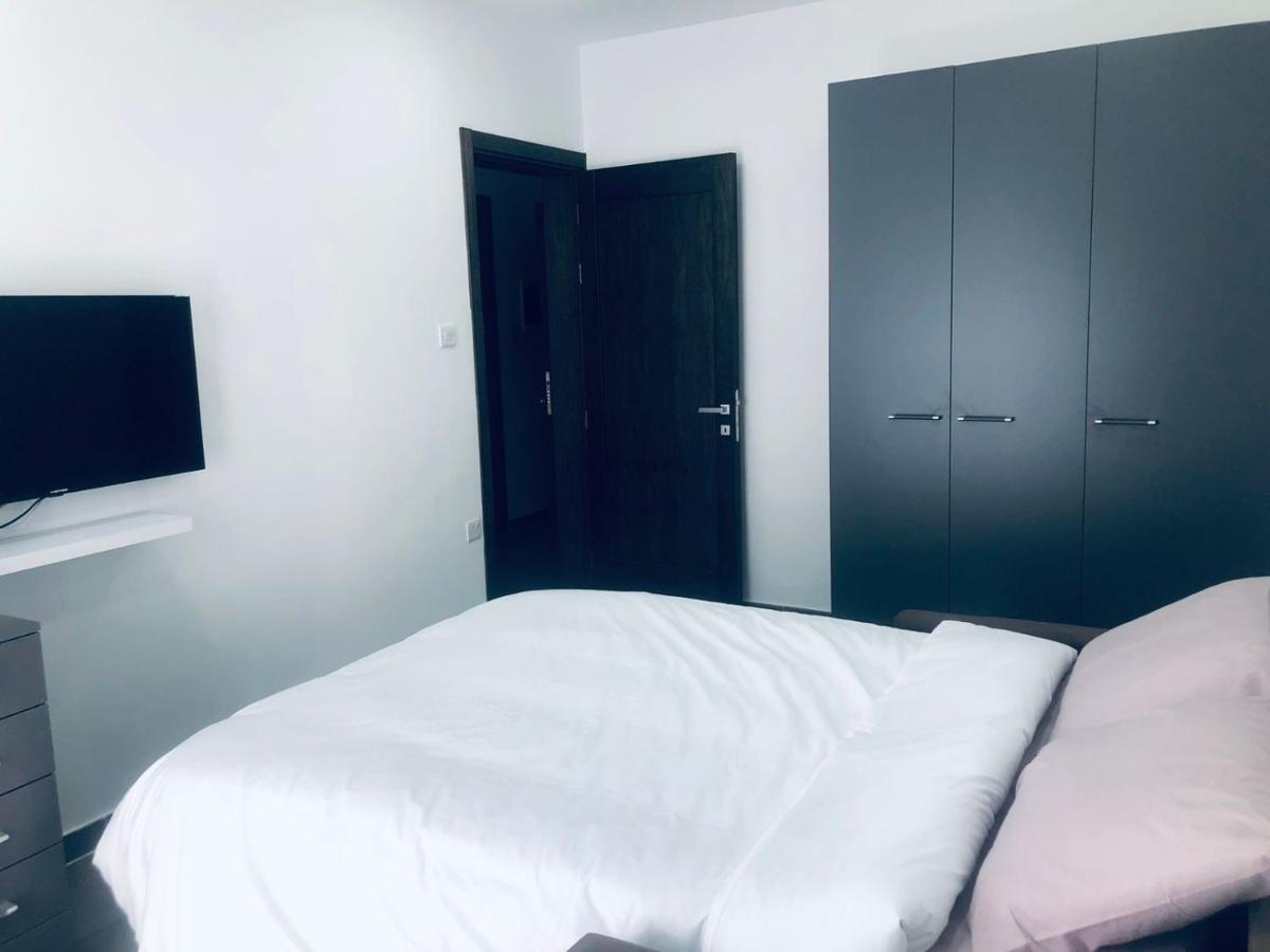 شقة Modern Haven In Ta'Xbiex Ta Xbiex المظهر الخارجي الصورة